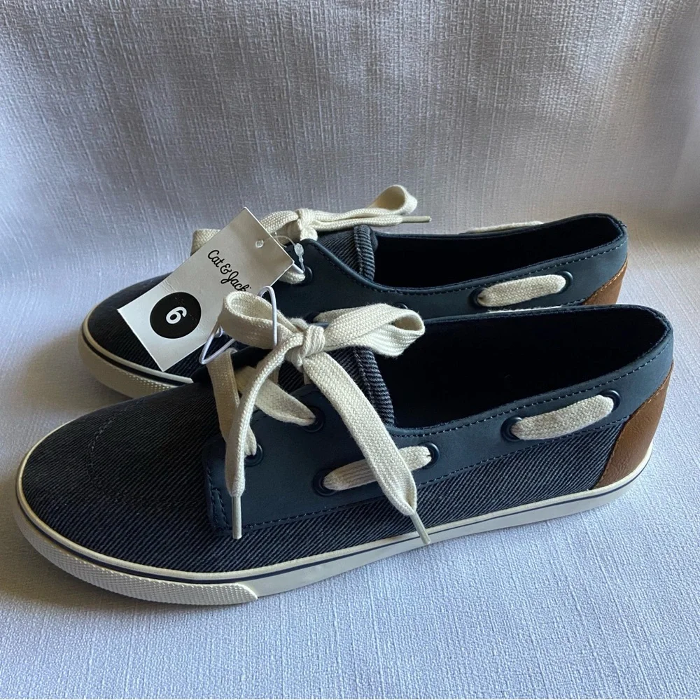 Cat & Jack Boy’s Blue Boat Shoes